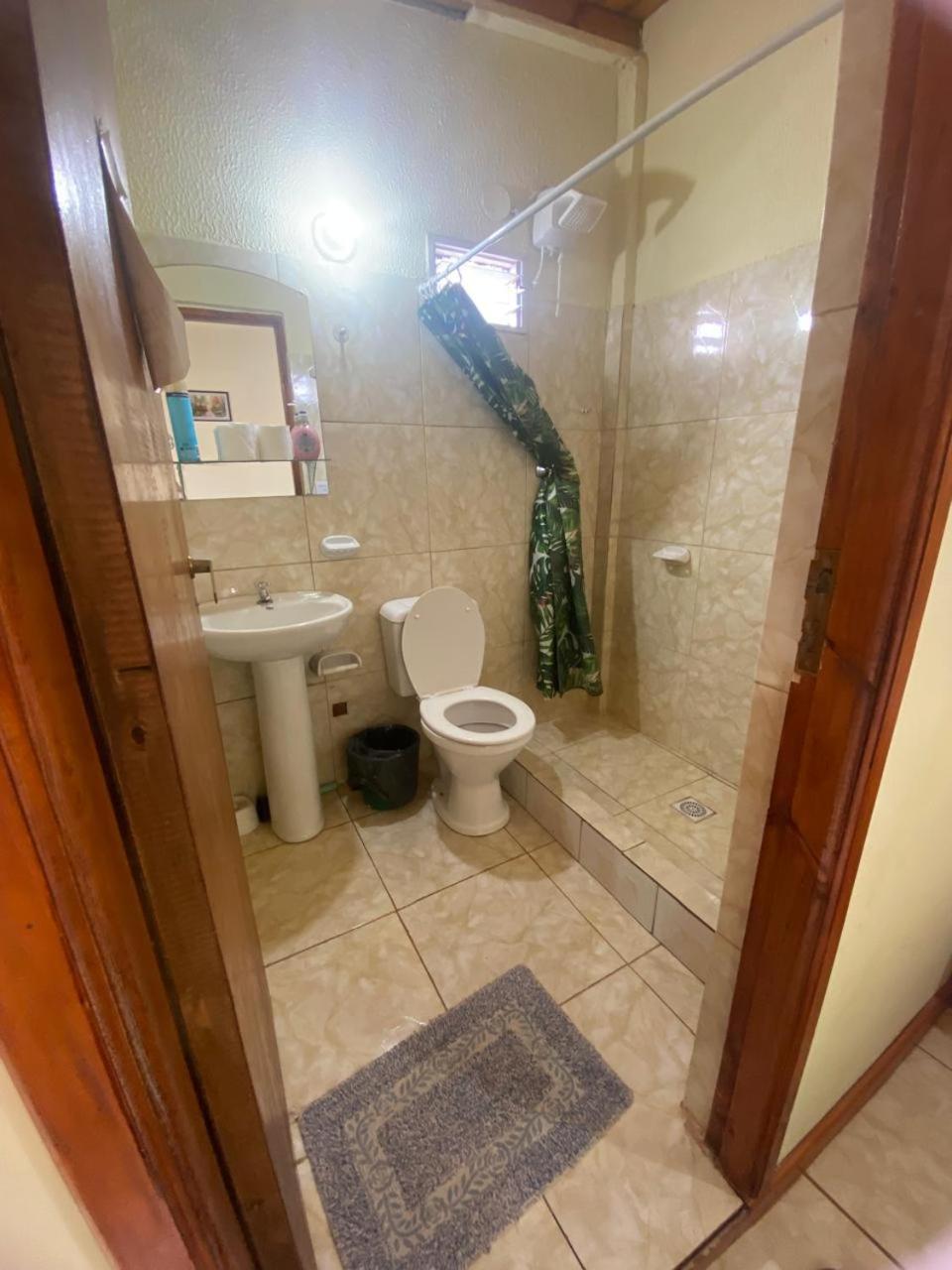 Apartamentos Centricos Пуэрто-Игуасу Экстерьер фото
